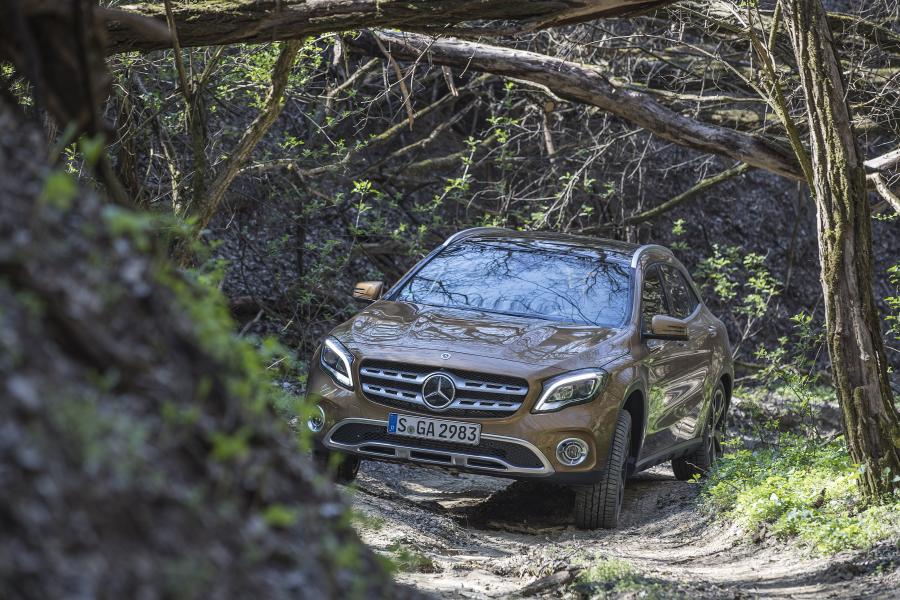  Mercedes-Benz GLA220 4Matic 2017 года  (WW) (фото 19 из 28)